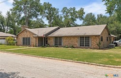 1101 E 19th Street, Cameron, TX 76520