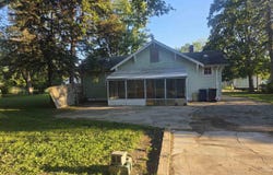 209 E York Street, Flint, MI 48505