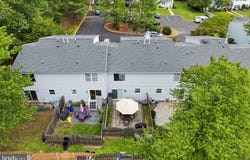 60 HICKORY Court, MONROE TOWNSHIP, NJ 08831