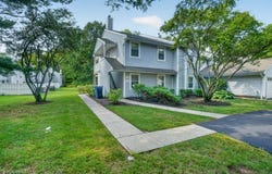 51 Woodmere Dr, Sayreville Boro, NJ 08859-2173