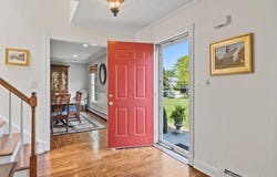 17 Lemark Court, East Setauket, NY 11733