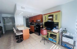 9310 W Flagler St, Miami, FL 33174
