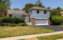 52 blanche, Plainview, NY 11803