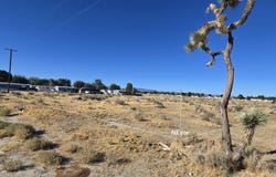 45400 E 28th Street, Lancaster, CA 93535