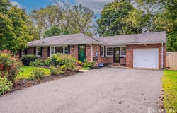 113 Springcrest Drive, Hightstown, NJ 08520