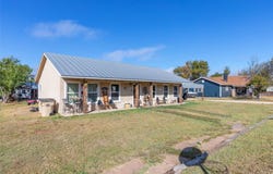1502 Avenue N, Anson, TX 79501