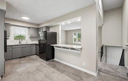 16412 E 32nd Street S, Independence, MO 64055