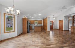 608 Parkview Circle, Delano, MN 55328