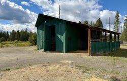 Kamloop Lane, Gilchrist, OR 97737