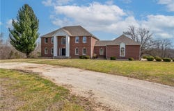 471 201st Road, Warrensburg, MO 64093