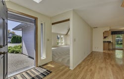 5751 NE HAYSTACK St, Hillsboro, OR 97124