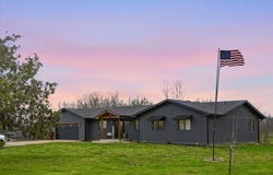 493 Spring Creek Road, Clever, MO 65631