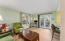 3266 Ward St, Pittsburgh, PA 15213