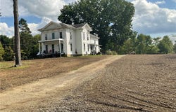 910 Brownville Road, Rome, OH 44085