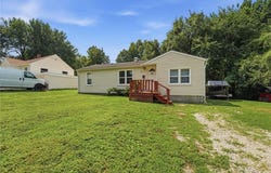 701 Hickory Street, Richmond, MO 64085