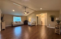 5752 Clear Creek, Hannibal, MO 63401