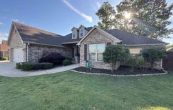 3018 DAPPLE GRAY, Benton, AR 72015