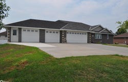 800 E 30th Street, Carroll, IA 51401