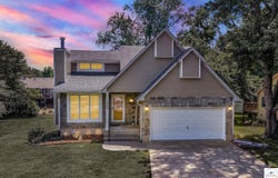 1622 E Timber Ridge Drive, Sedalia, MO 65301
