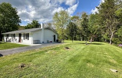306 Broken arrow Ln, Covington, VA 24426
