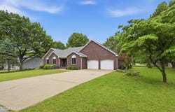 905 Macy Drive, Neosho, MO 64850
