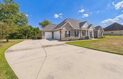 207 Yale Circle, Bonaire, GA 31005