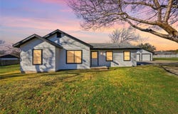 901 S Old Robinson Road, Robinson, TX 76706