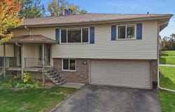 6838 Sandlewood Road, Woodbury, MN 55125
