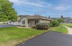 4530 E Robin Meadows Lane, Eau Claire, WI 54701