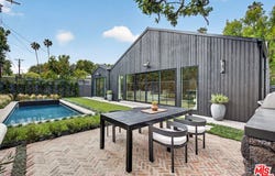 12610 Sarah St, Studio City, CA 91604
