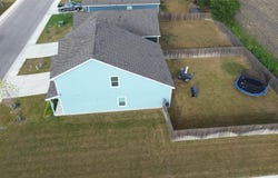 600 Clear Sky Dr, Lockhart, TX 78644