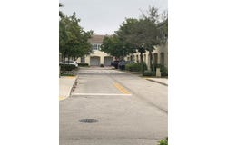 242 SW 7th Ct, Pompano Beach, FL 33060