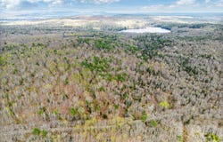 501 Noyes Road, Waldoboro, ME 04572