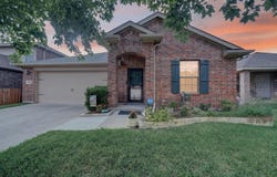 2011 Crosby Drive, Forney, TX 75126