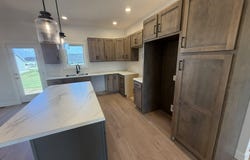 984 15th Cir NE, Sioux Center, IA 51250