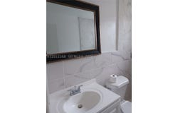 2330 Kingston Dr, Miramar, FL 33023