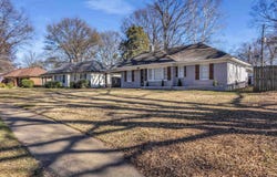 1688 ESTATE Dr, Memphis, TN 38119