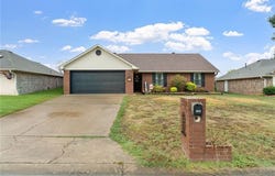 604 Nikolas ST, Lavaca, AR 72941