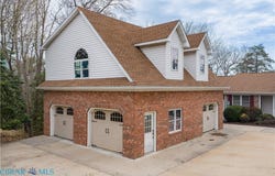 474 Mallard Drive, Hardyville, VA 23070