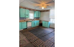 400 E N Main Street, Richmond, MO 64085