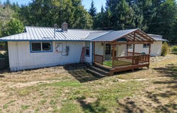 60031 FAIRVIEW Rd, Coquille, OR 97423