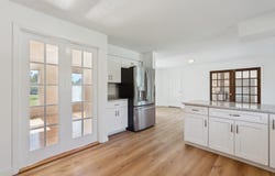 17 Chestnut Drive, Topsham, ME 04086
