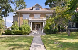 1201 E Walnut Street, Springfield, MO 65802