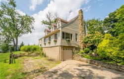 960 S Main St, South Strabane, PA 15301
