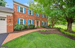 2711 MUSTANG Drive, HERNDON, VA 20171