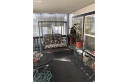1125 58TH St, Springfield, OR 97478