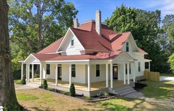 200 S C Street, Easley, SC 29640