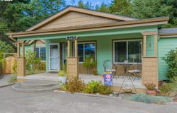 2134 LYNNE Dr, NorthBend, OR 97459