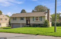 43 CARDINAL Drive, STEVENS, PA 17578