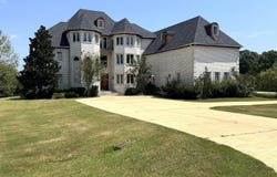 186 Ridgelake Dr, Tupelo, MS 38801